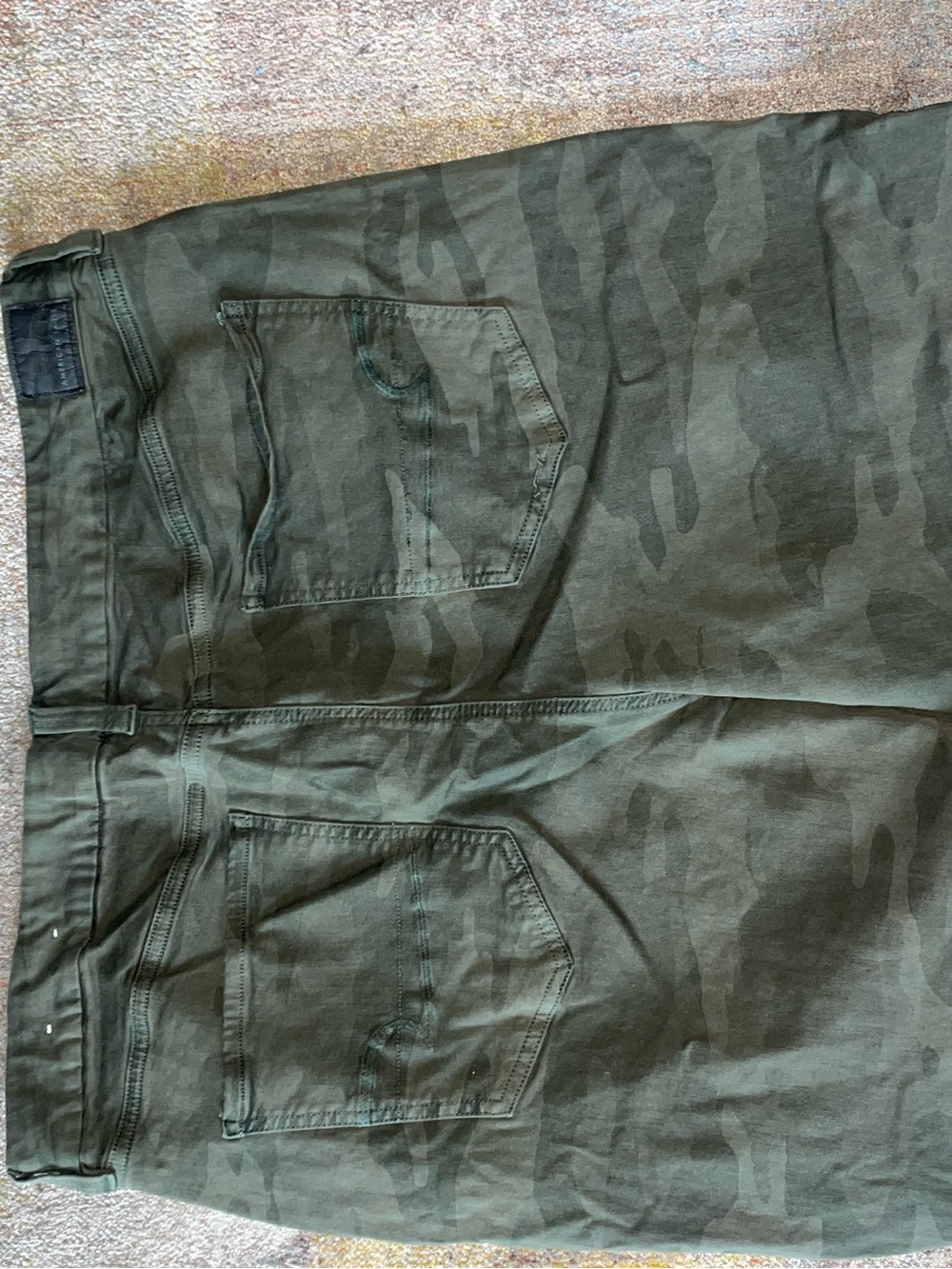 American Eagle Outfitters Camo Jeggings with Knee Distress 22 Short - Picture 6 of 10